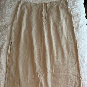 Lightweight Babaton Side Slit Skirt